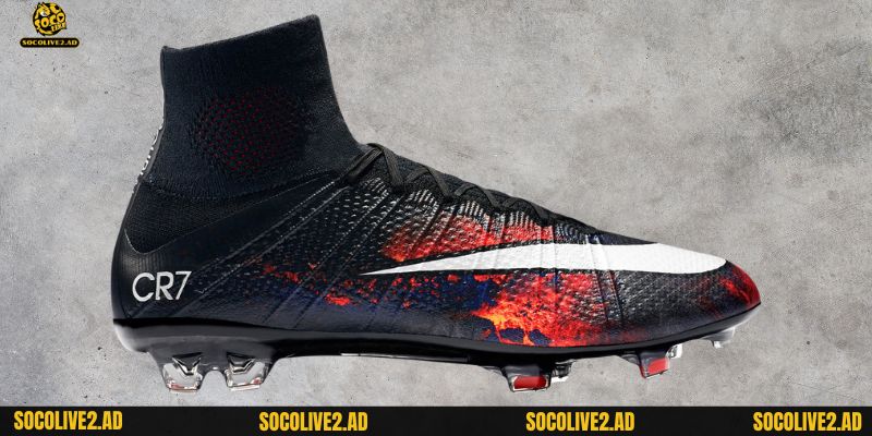 Với thiết kế cực ngầu, Nike Mercurial luôn là tâm điểm mỗi khi nó xuất hiện