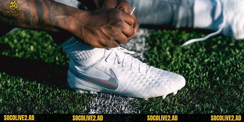 Nike Tiempo có nhiều loại đế giày phù hợp với từng loại sân